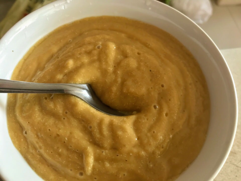 quinoa blended with mango and pistachio milk